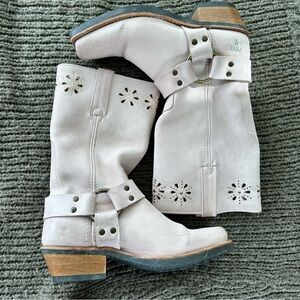 Frye Women's Light Pink Heeled Boots